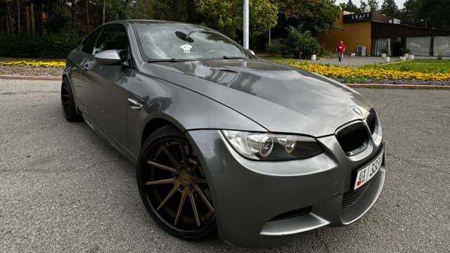 BMW M3 IV (E90) 