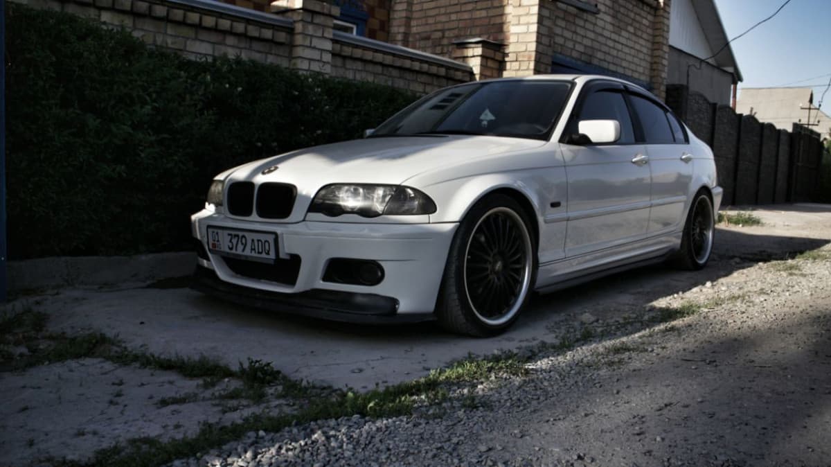 BMW 3 серии IV (E46) 