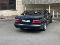 Car Image Blur