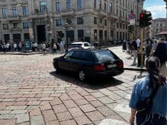 Car Image Blur