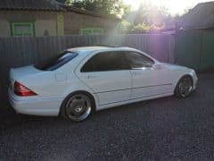 Car Image Blur