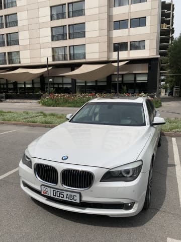 BMW 7 серии V (F01/F02/F04) белоснежка