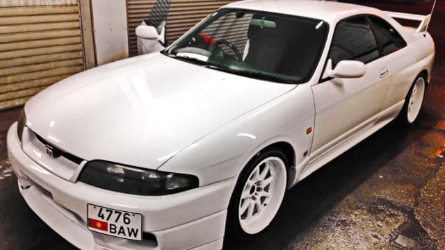 Nissan Skyline IX (R33) 