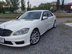 Car Image Blur