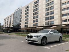 BMW 7 серии V (F01/F02/F04) белоснежка