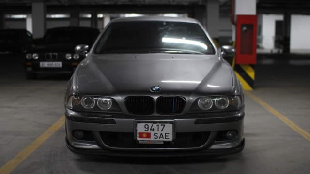 BMW M5 III (E39) 