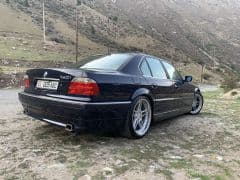 BMW 7 серии III (E38) Рестайлинг космос