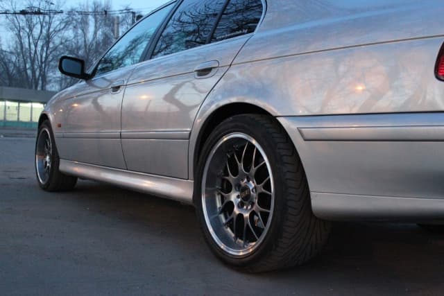 Car Image Blur