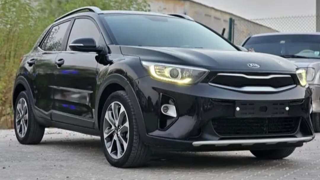 Kia Stonic Черный