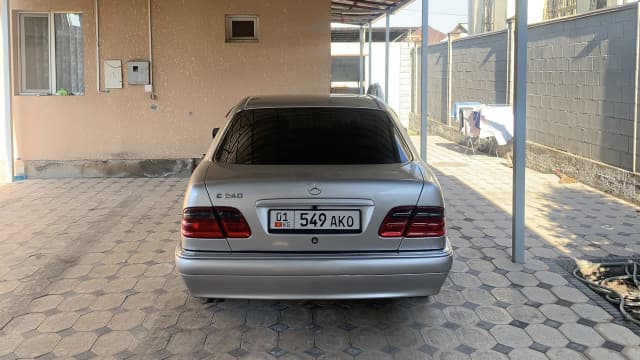 Mercedes-Benz E-Класс II (W210, S210) E 240 Elegance