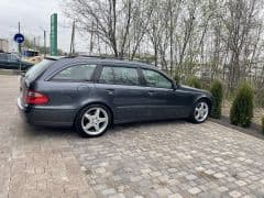 Car Image Blur