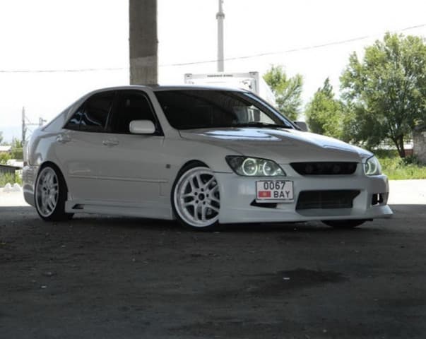 Lexus IS I 