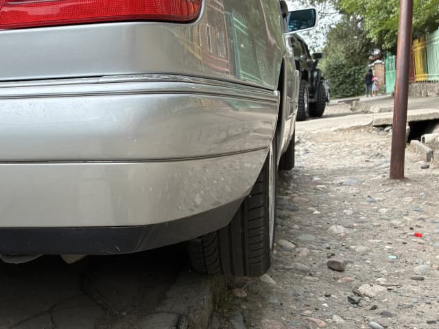 Car Image Blur