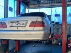 Car Image Blur