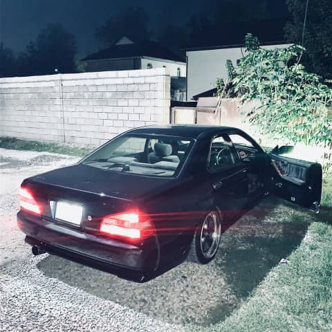 Nissan Laurel VIII (C35) Luvvrel