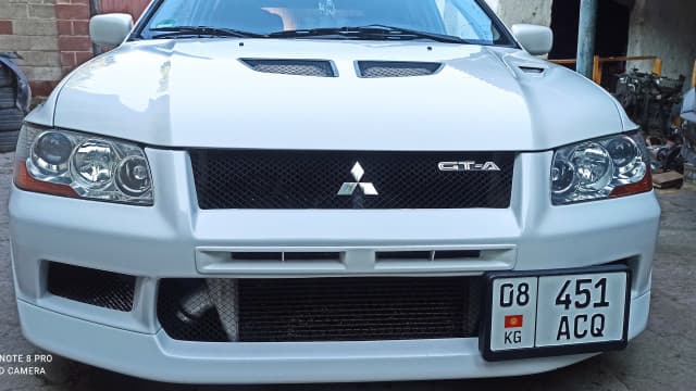 Mitsubishi Lancer Evolution IX почти эво