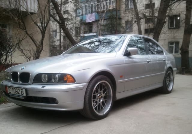 Car Image Blur