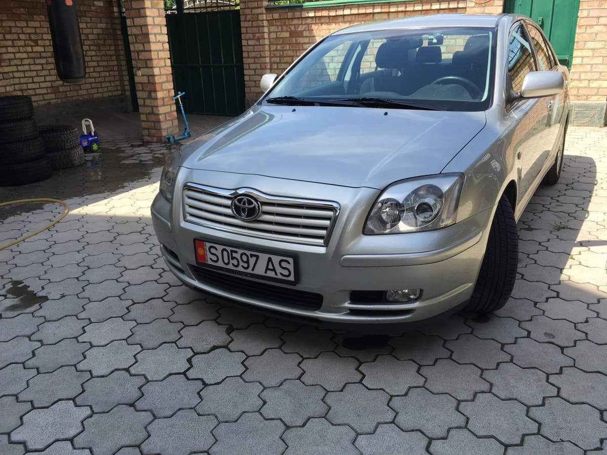 Toyota Avensis II 