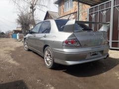 Car Image Blur