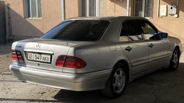 Mercedes-Benz E-Класс II (W210, S210) E 240 Elegance