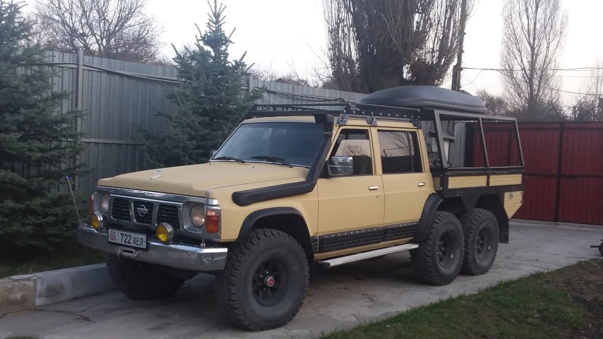 Nissan Patrol IV (Y60) Ниссан патрол 6х6 пикап