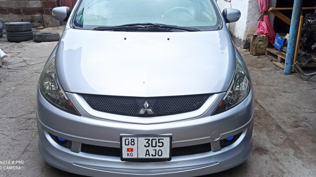 Mitsubishi Grandis 