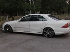 Car Image Blur
