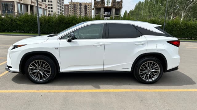 Lexus RX IV Гибридушка