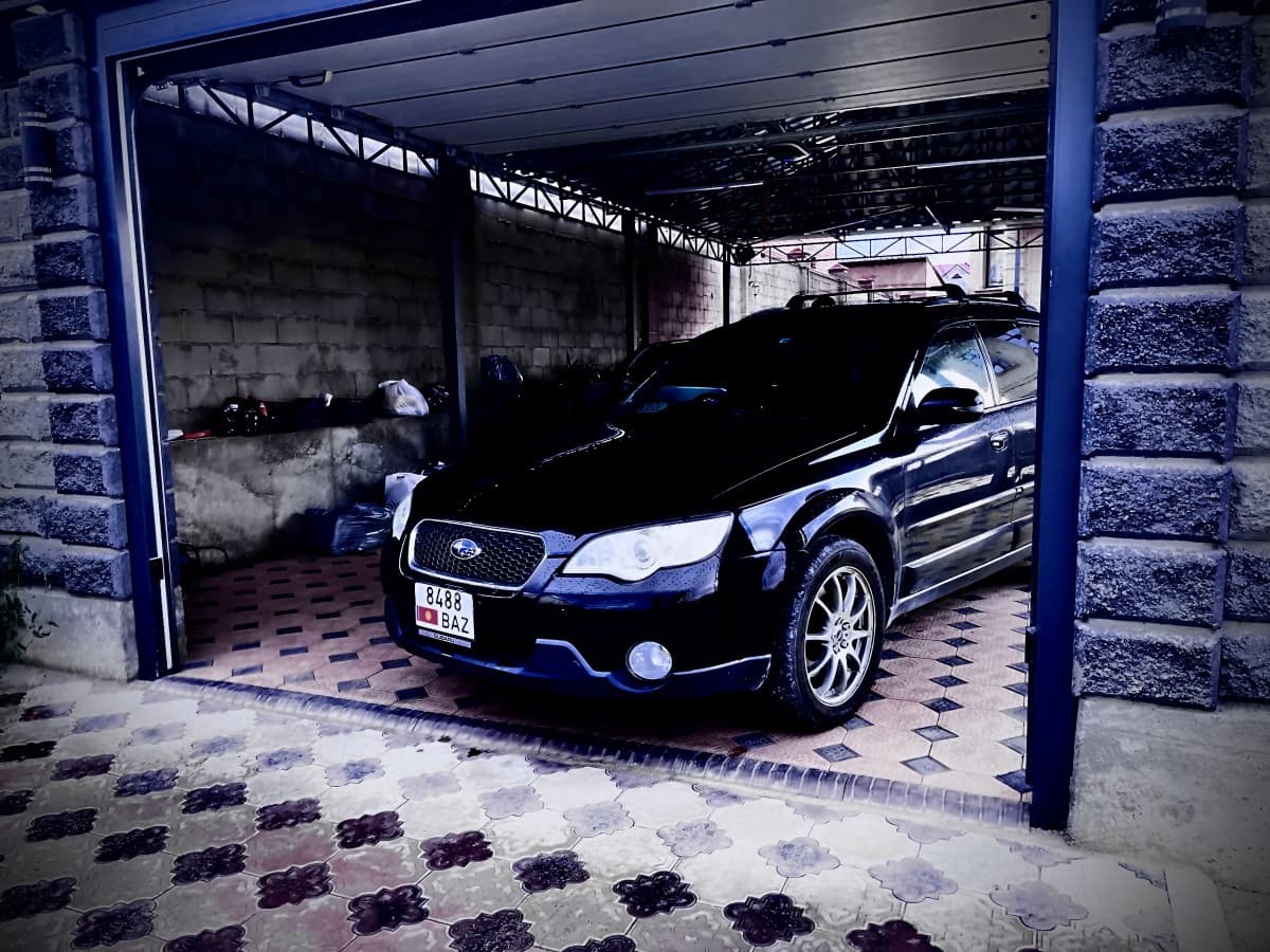 Subaru Outback III Blackout