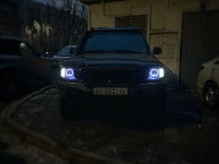 Car Image Blur