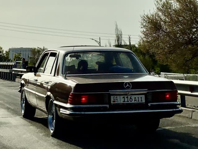 Car Image Blur