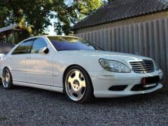 Car Image Blur