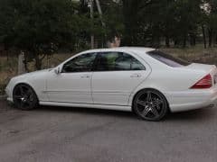 Car Image Blur