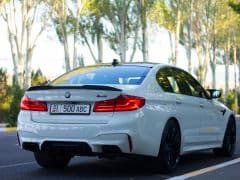 BMW M5 VI (F90) белоснежка