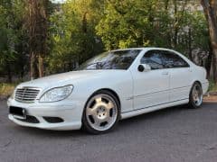 Car Image Blur