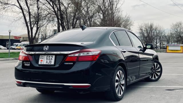 Honda Accord IX Рестайлинг Черный гибрид