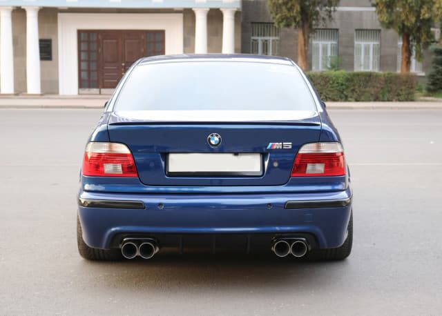 BMW M5 III (E39) мка