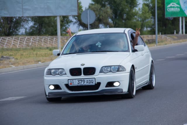 BMW 3 серии IV (E46) 