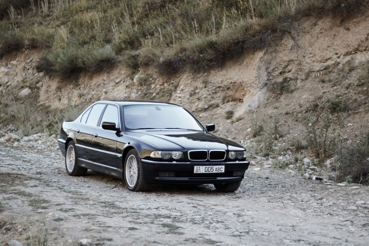BMW 7 серии III (E38) Рестайлинг бумер