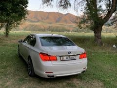 BMW 7 серии V (F01/F02/F04) белоснежка