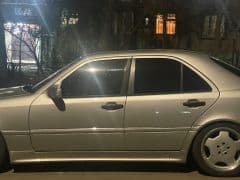 Car Image Blur